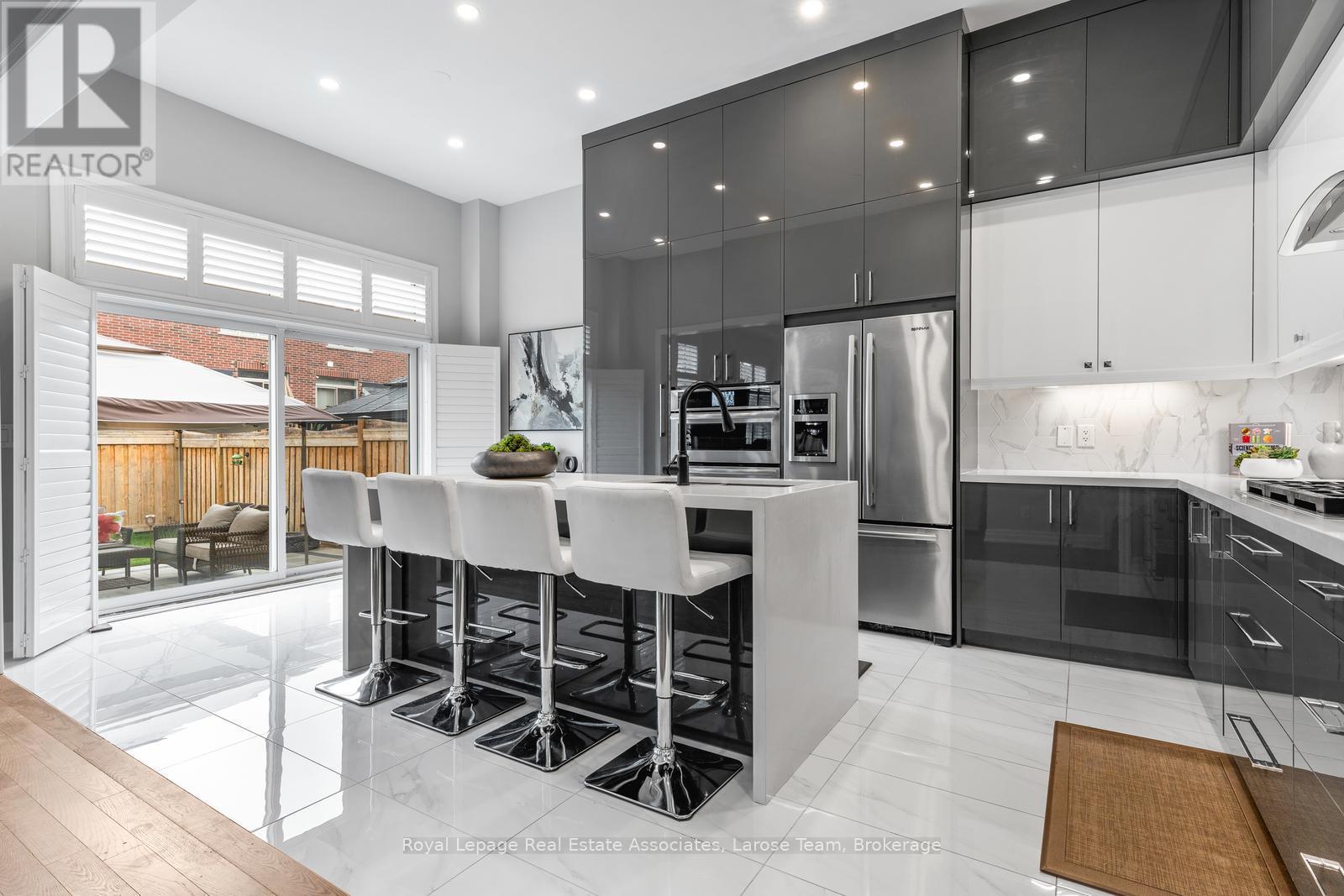 Main & 2nd Flr. - 26 Perdita Road, Brampton, Ontario  L6Y 6B3 - Photo 20 - W12637128