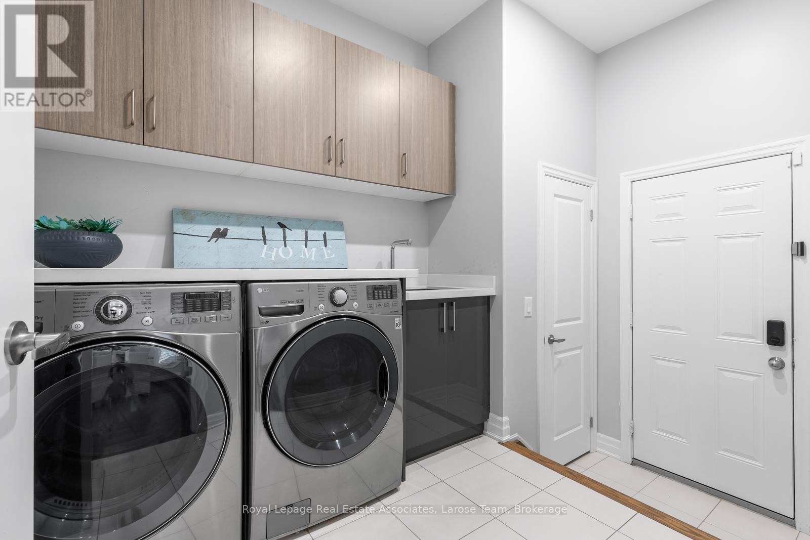 Main & 2nd Flr. - 26 Perdita Road, Brampton, Ontario  L6Y 6B3 - Photo 24 - W12637128