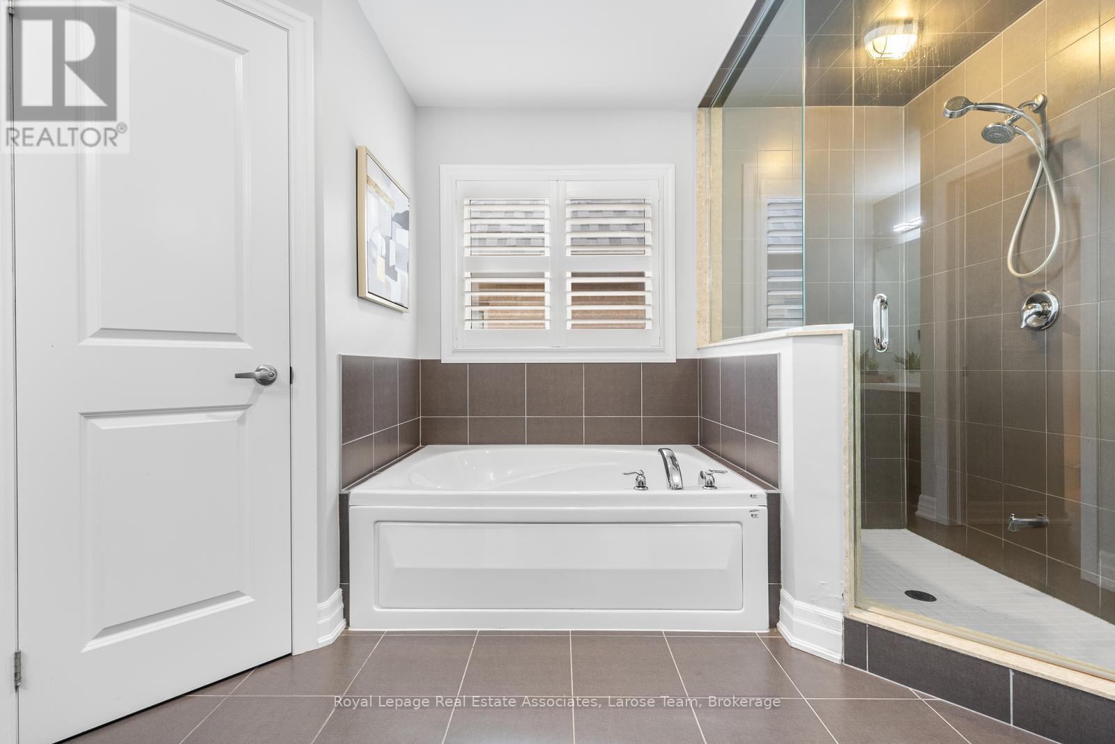 Main & 2nd Flr. - 26 Perdita Road, Brampton, Ontario  L6Y 6B3 - Photo 30 - W12637128