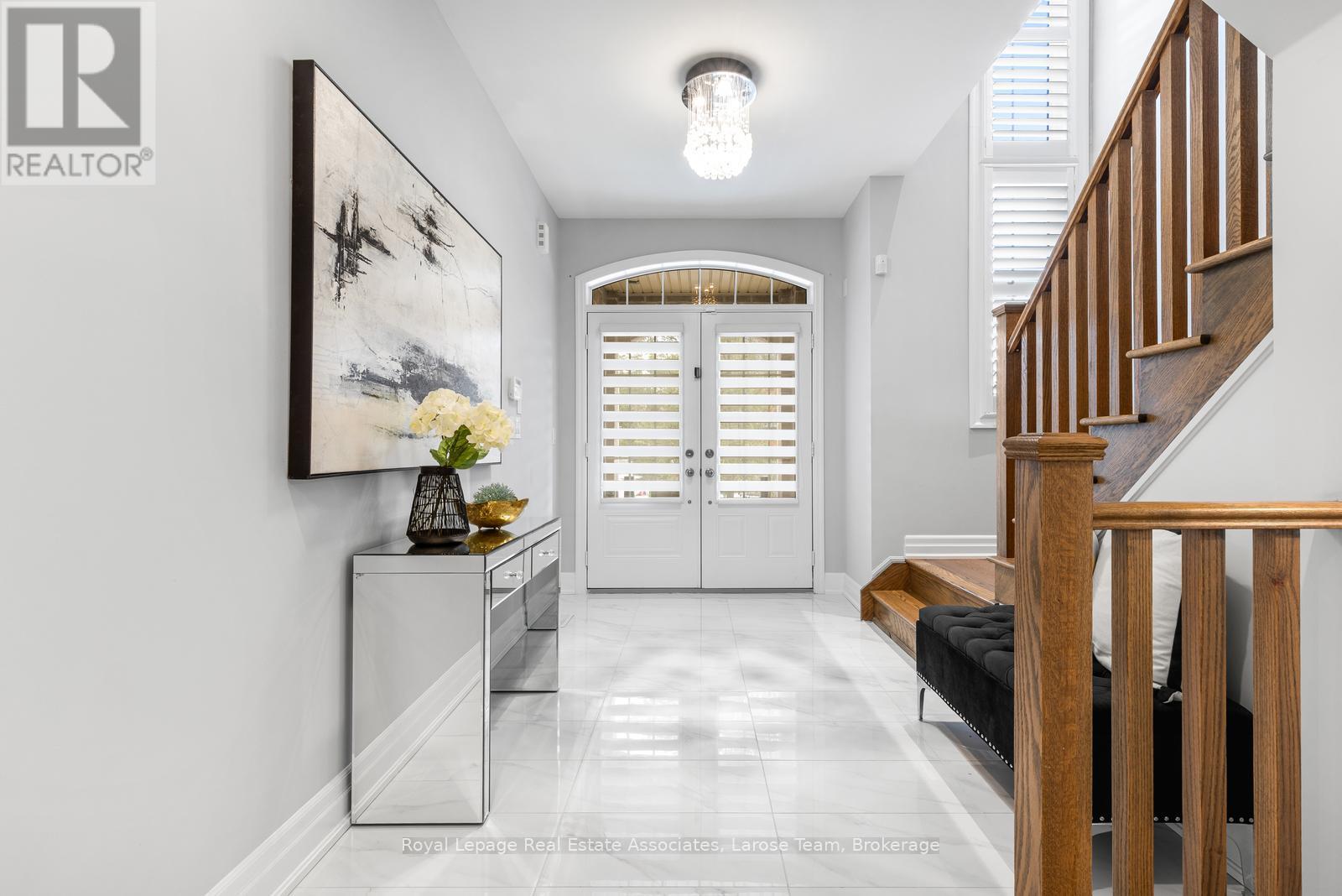 Main & 2nd Flr. - 26 Perdita Road, Brampton, Ontario  L6Y 6B3 - Photo 4 - W12637128