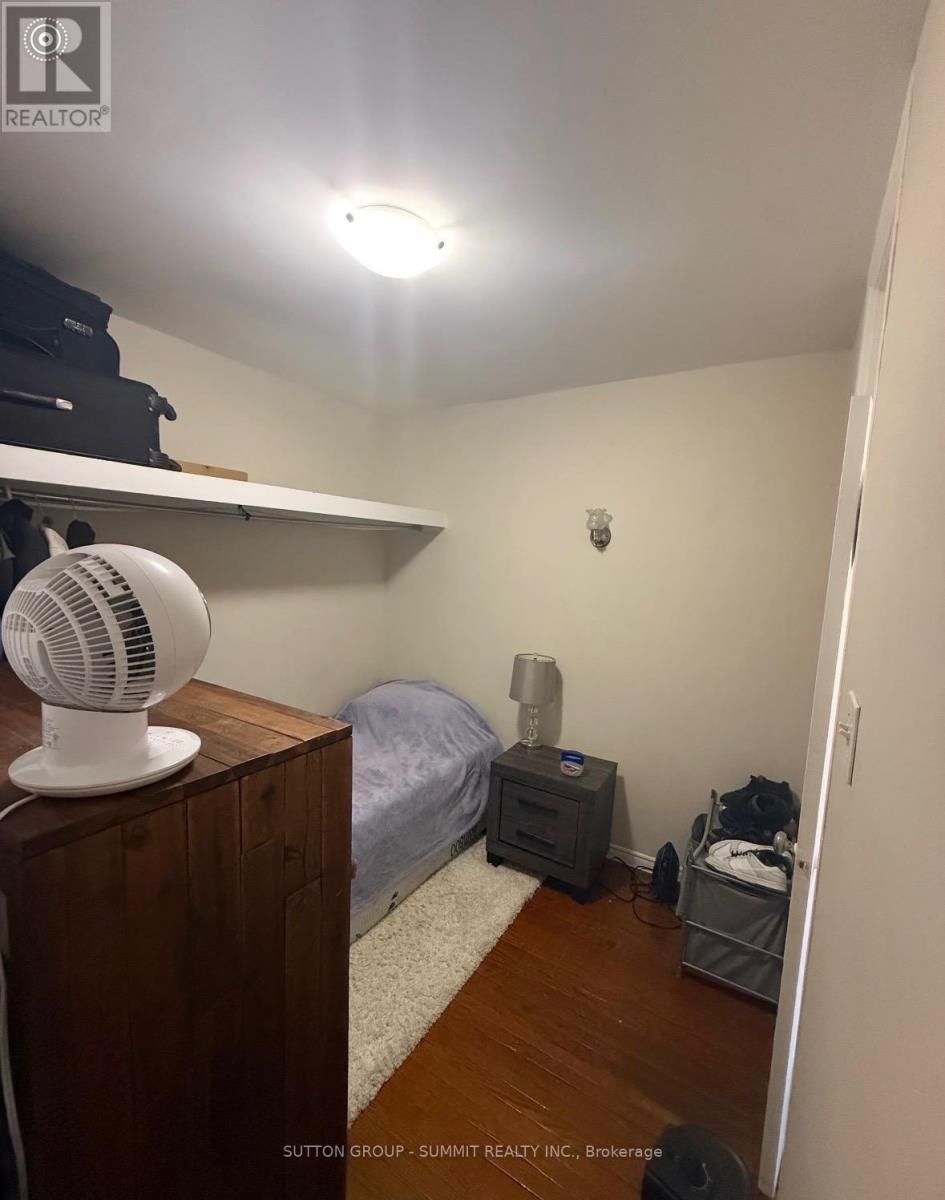 404 - 98 Vaughan Road, Toronto, Ontario  M6C 2M1 - Photo 6 - C12636716