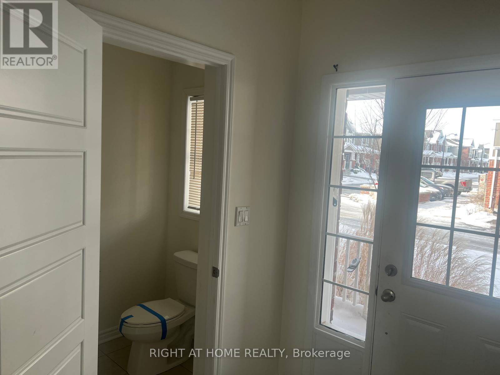 85 - 143 Ridge Road S, Cambridge, Ontario  N3E 0C4 - Photo 2 - X12637096