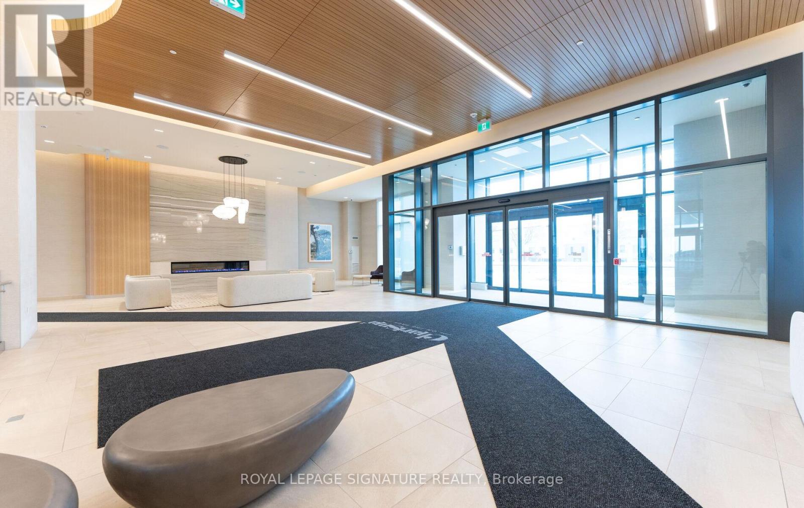 1922 - 8960 Jane Street, Vaughan, Ontario  L4K 2M9 - Photo 2 - N12637020