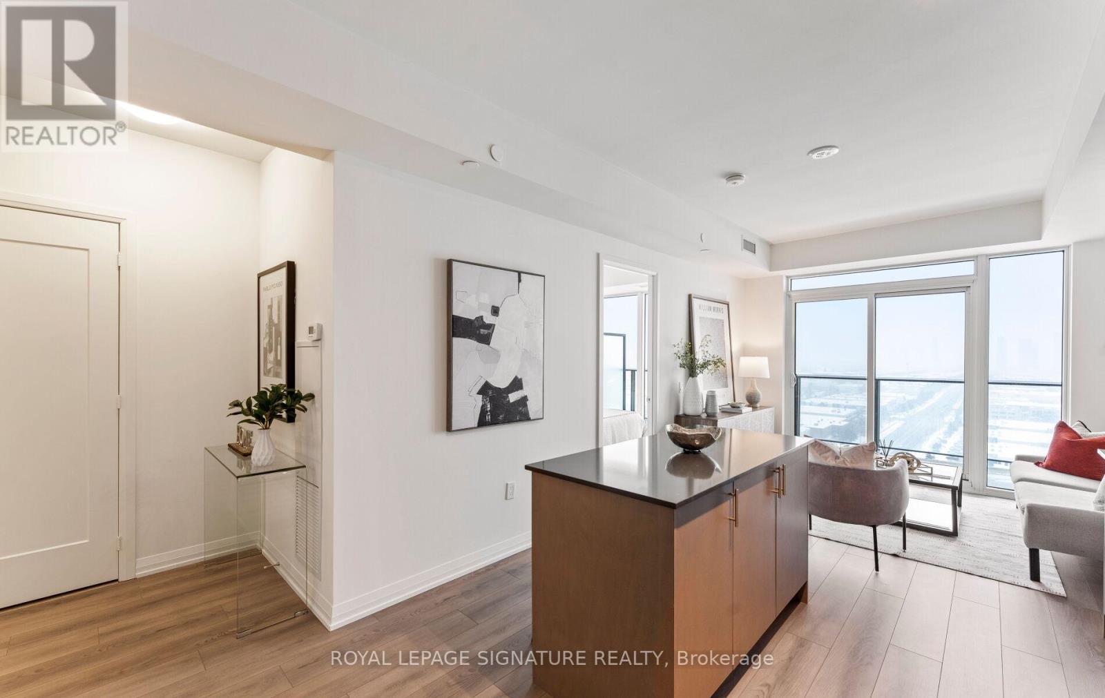 1922 - 8960 Jane Street, Vaughan, Ontario  L4K 2M9 - Photo 6 - N12637020