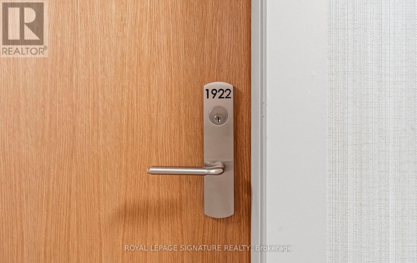 1922 - 8960 Jane Street, Vaughan, Ontario  L4K 2M9 - Photo 4 - N12637020