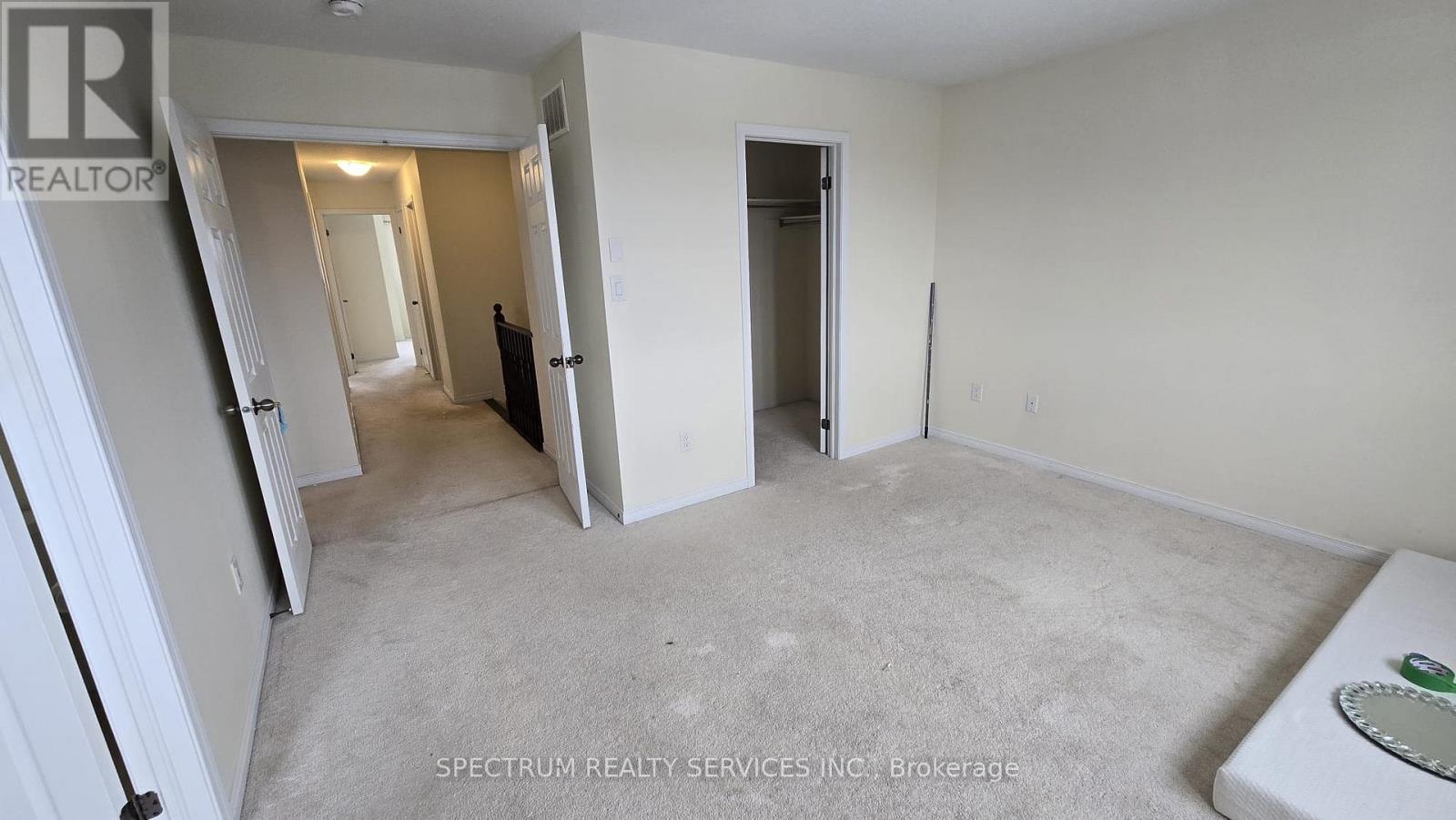 96 Warner Lane, Brantford, Ontario  N3T 0J3 - Photo 11 - X12457497