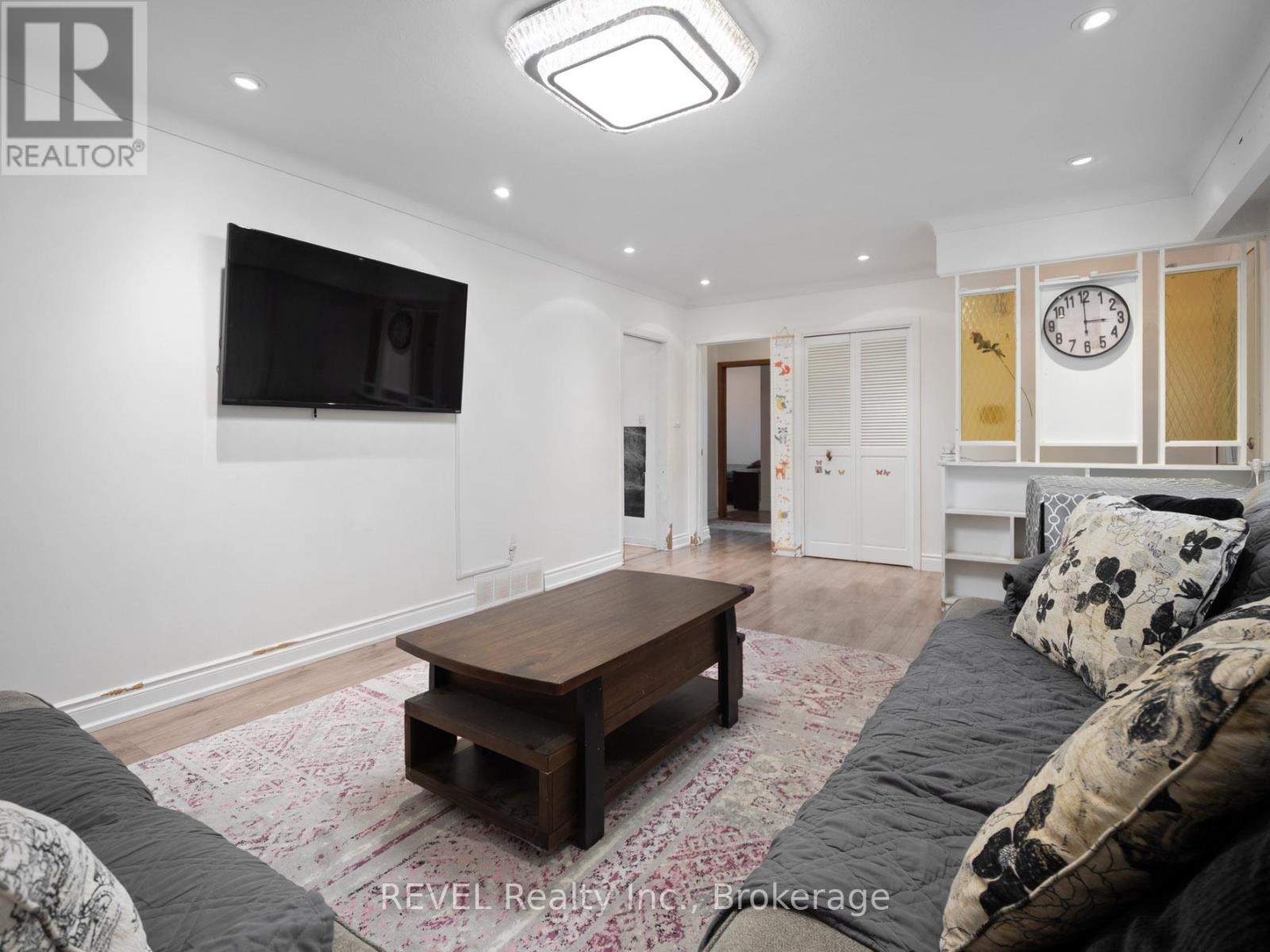 95 Windward Street, St. Catharines, Ontario  L2M 4C4 - Photo 5 - X12637264