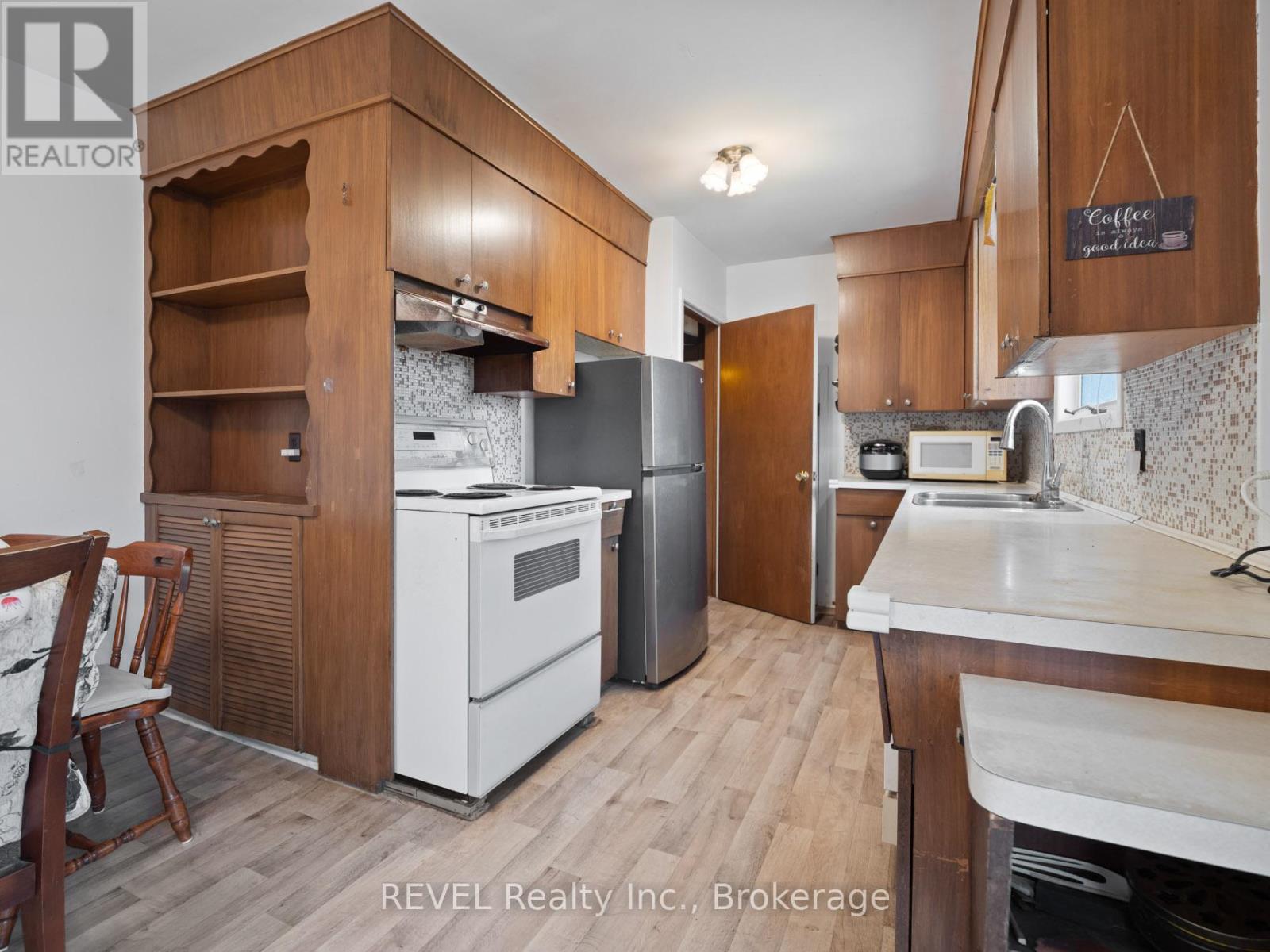 95 Windward Street, St. Catharines, Ontario  L2M 4C4 - Photo 9 - X12637264