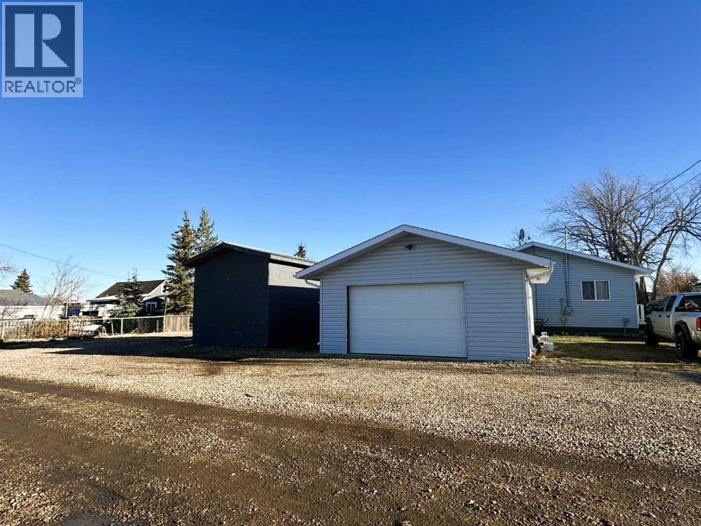 4624 51 Street, Rycroft, Alberta T0H 3A0 - Photo 47 - A2238893