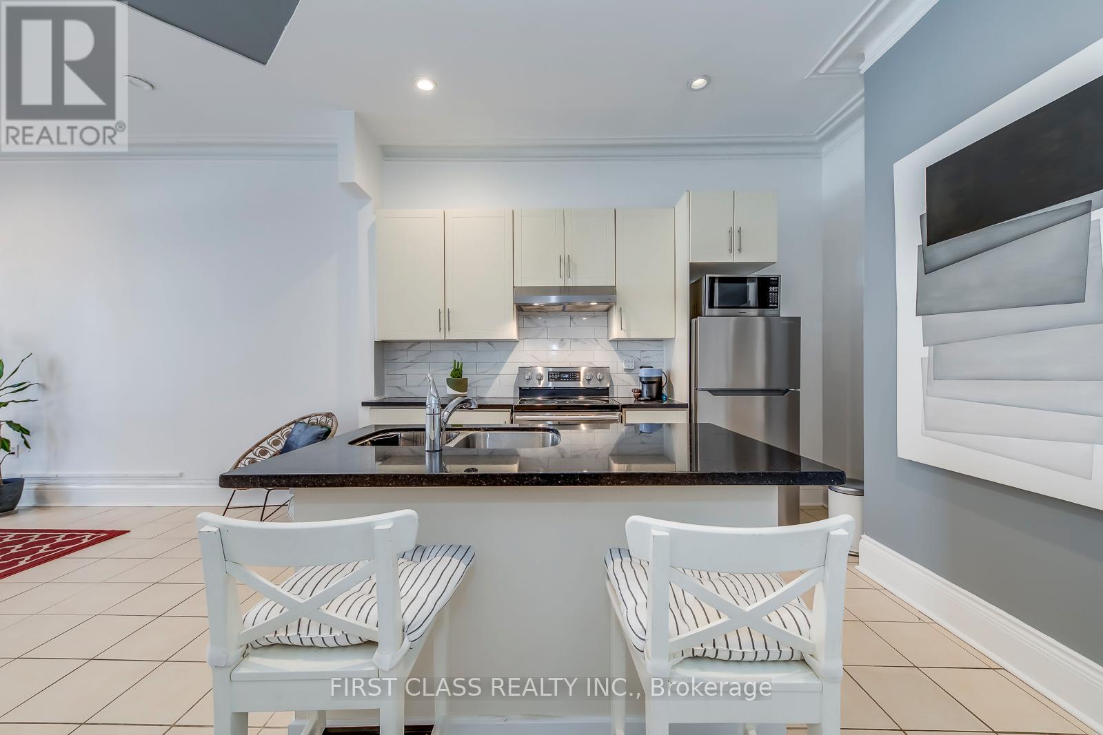 Main Floor - 392 Parliament Street, Toronto, Ontario  M5A 2Z7 - Photo 14 - C12637142