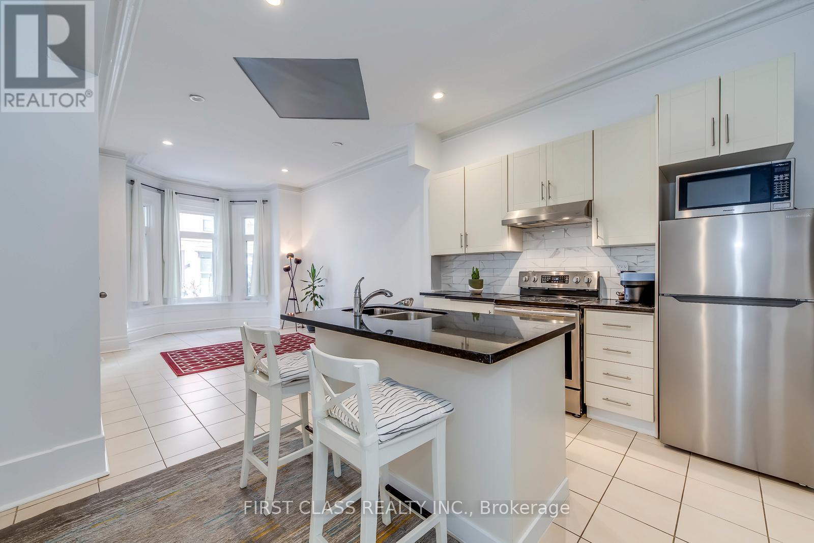 Main Floor - 392 Parliament Street, Toronto, Ontario  M5A 2Z7 - Photo 15 - C12637142