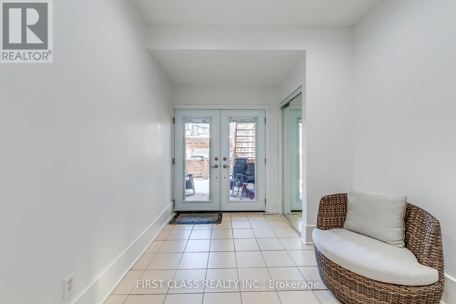 Main Floor - 392 Parliament Street, Toronto, Ontario  M5A 2Z7 - Photo 16 - C12637142