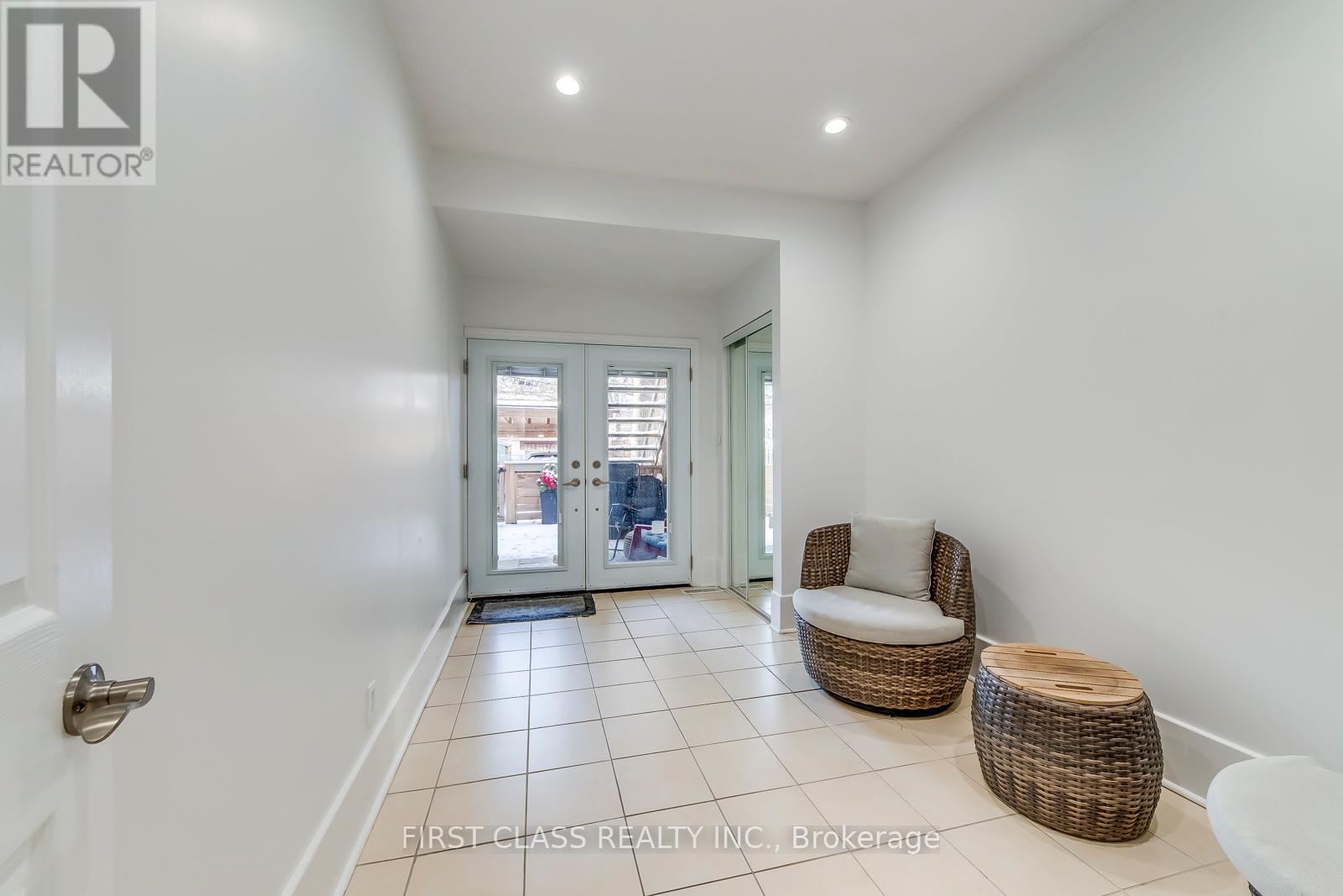 Main Floor - 392 Parliament Street, Toronto, Ontario  M5A 2Z7 - Photo 19 - C12637142