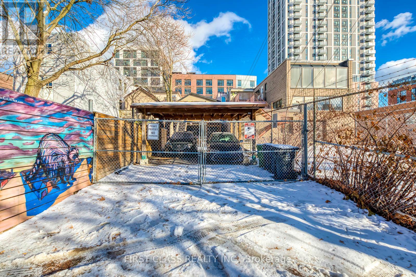 Main Floor - 392 Parliament Street, Toronto, Ontario  M5A 2Z7 - Photo 27 - C12637142