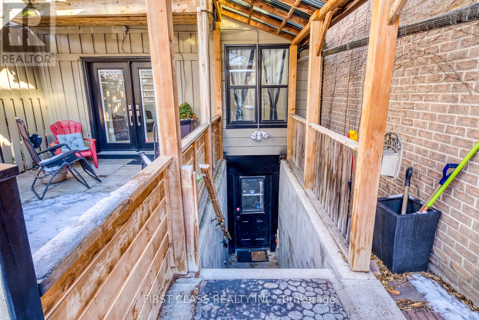 Main Floor - 392 Parliament Street, Toronto, Ontario  M5A 2Z7 - Photo 31 - C12637142