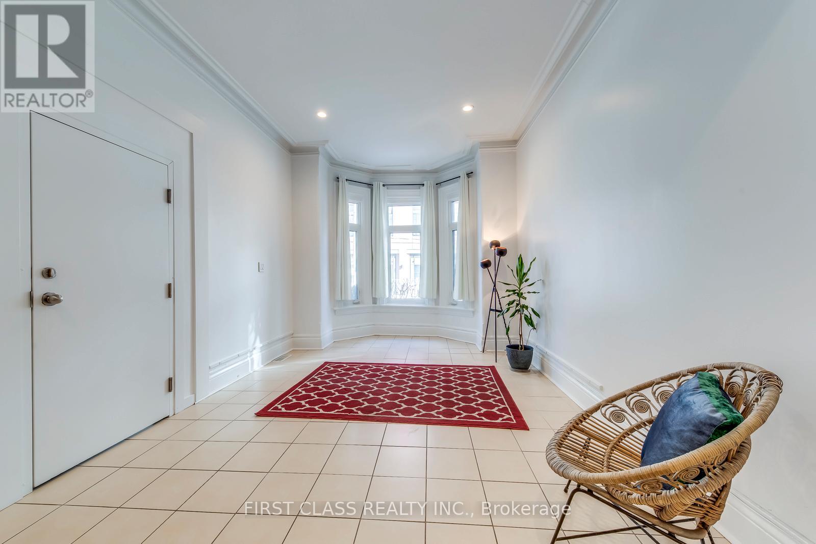 Main Floor - 392 Parliament Street, Toronto, Ontario  M5A 2Z7 - Photo 7 - C12637142