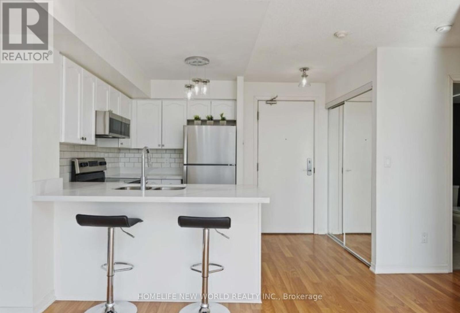 611 - 18 Valley Woods Road, Toronto, Ontario  M3A 0A1 - Photo 5 - C12637174