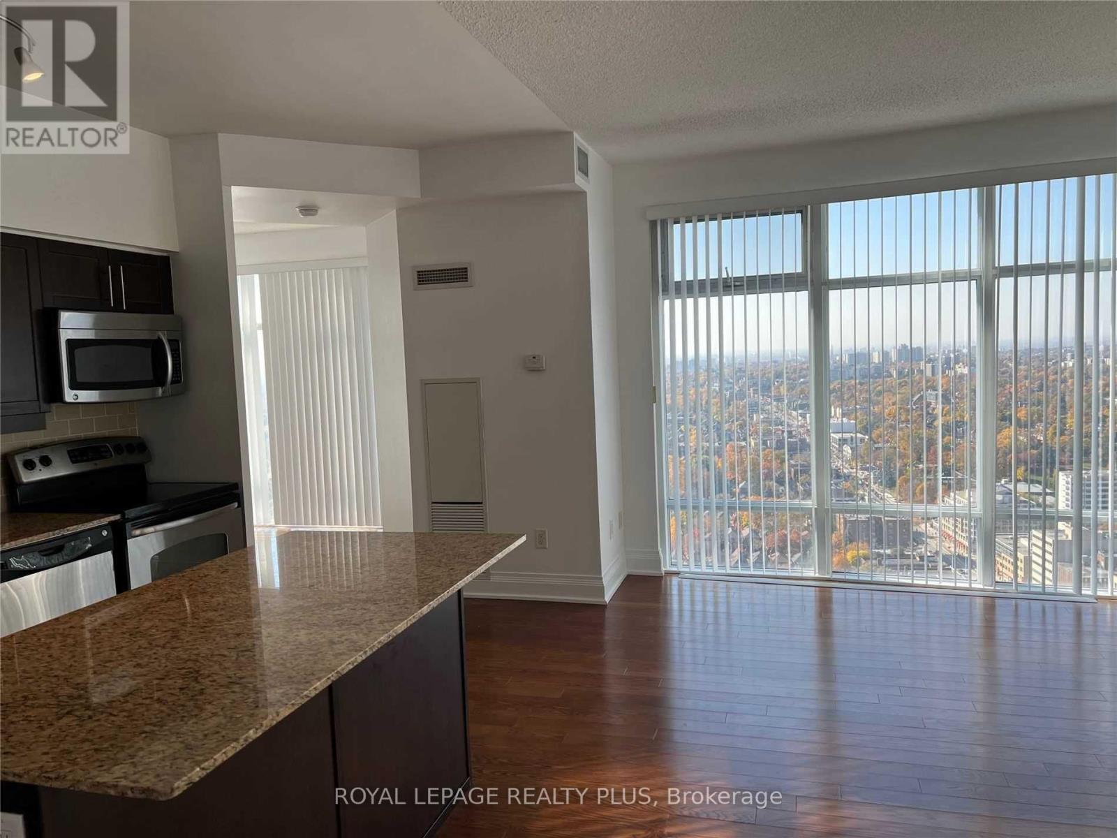 3708 - 2191 Yonge Street, Toronto, Ontario  M4S 3H8 - Photo 3 - C12637240