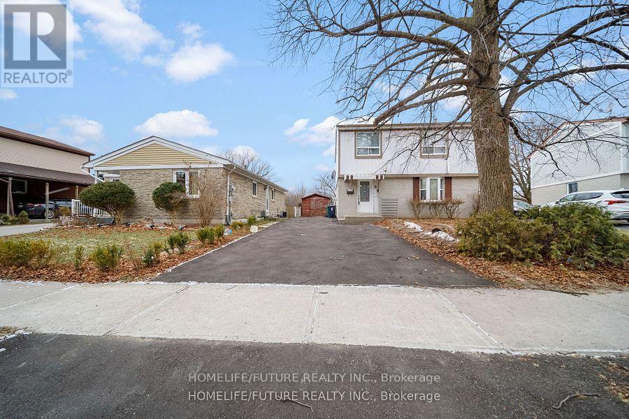 8 COLTMAN CRESCENT, Toronto, Ontario