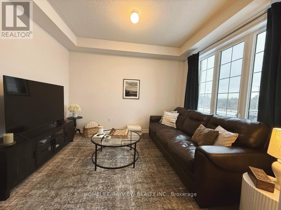 122 Coronation Road, Whitby, Ontario  L1P 0H1 - Photo 4 - E12637162