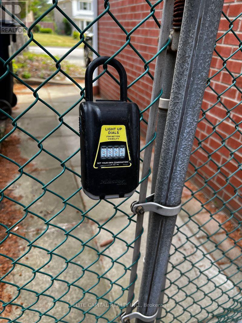 218 Chartland Boulevard S, Toronto, Ontario  M1S 2S5 - Photo 38 - E12637232