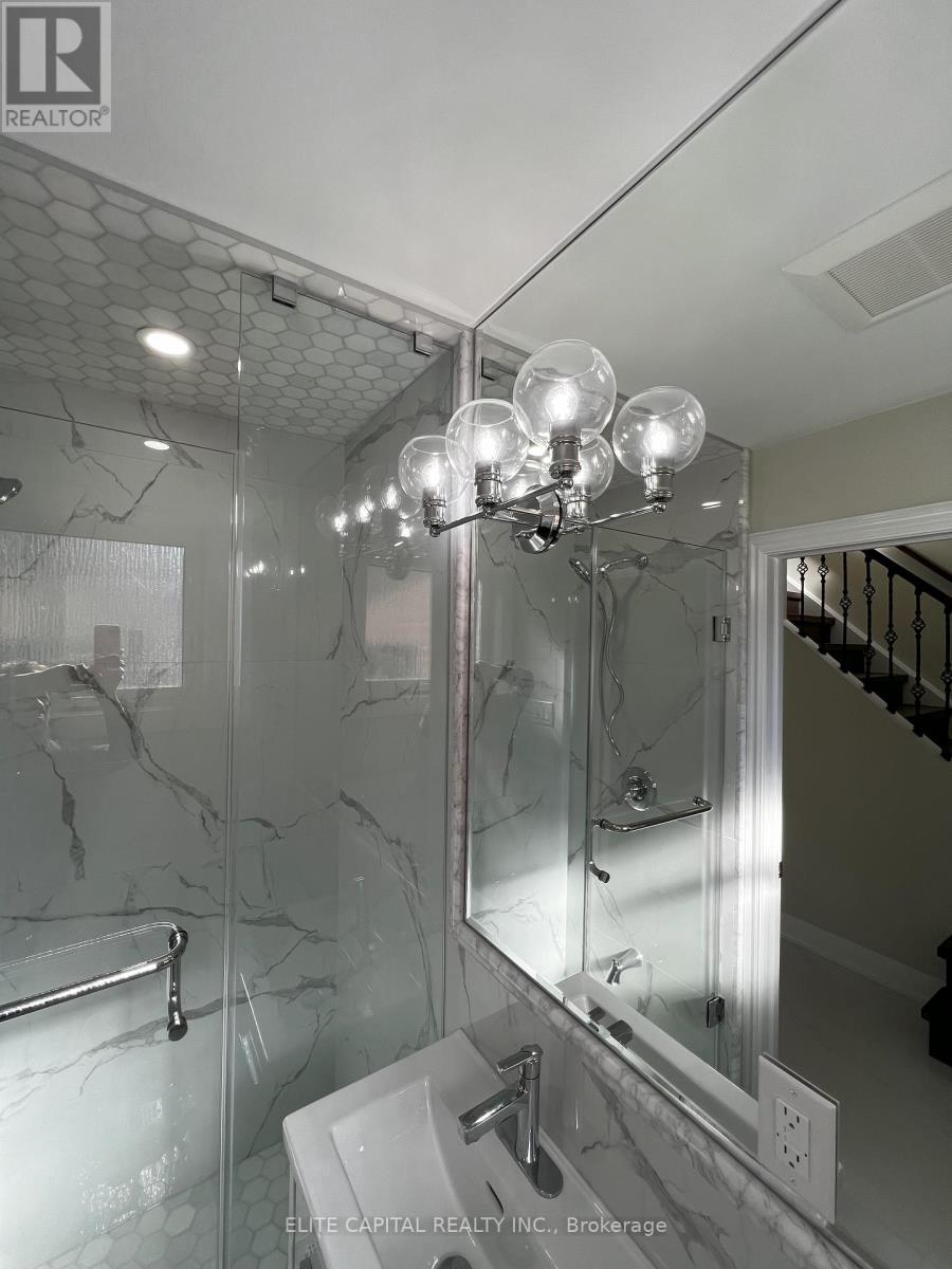 69 Hutcherson Square, Toronto, Ontario  M1B 1C5 - Photo 11 - E12637236