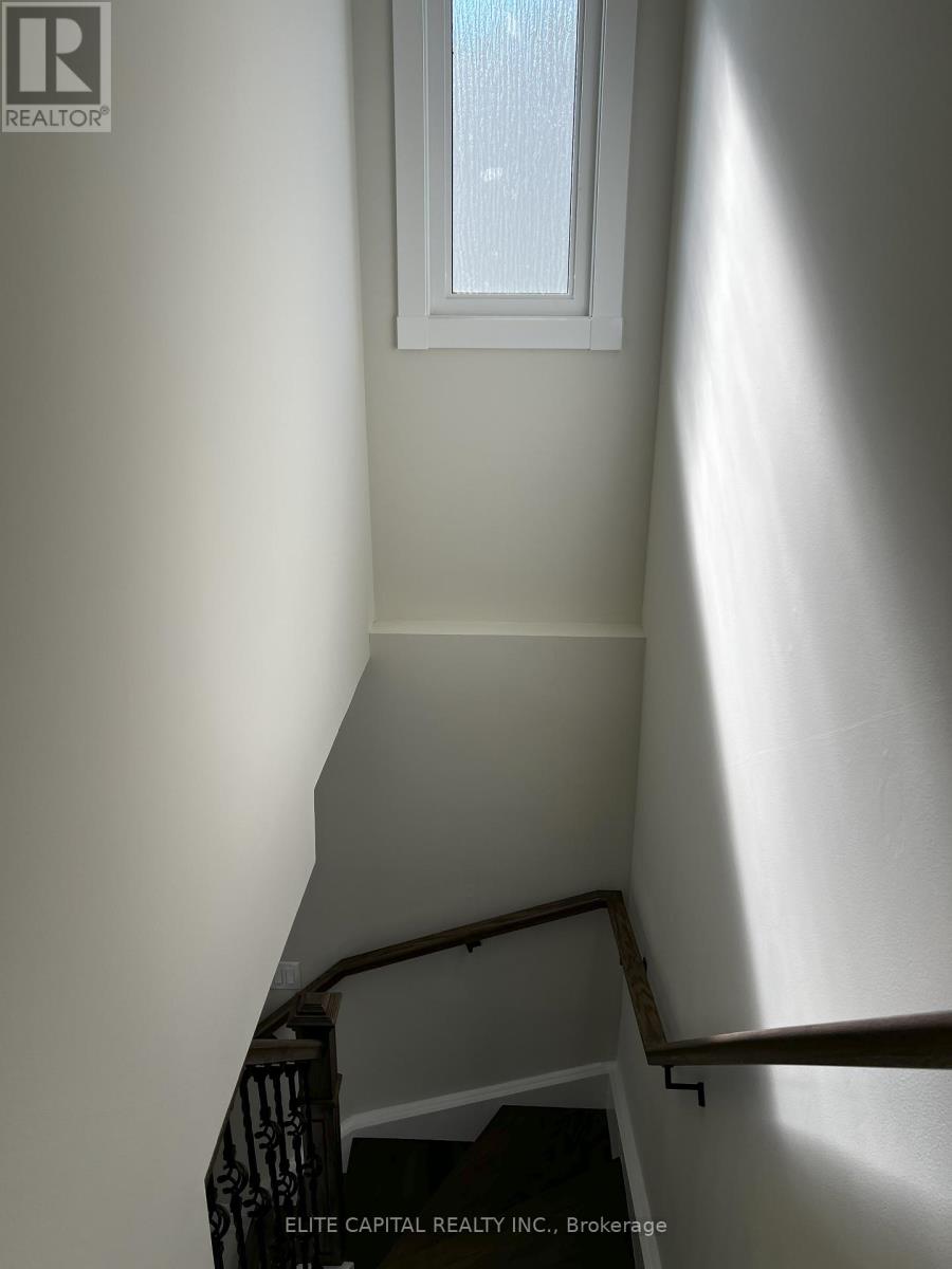 69 Hutcherson Square, Toronto, Ontario  M1B 1C5 - Photo 17 - E12637236