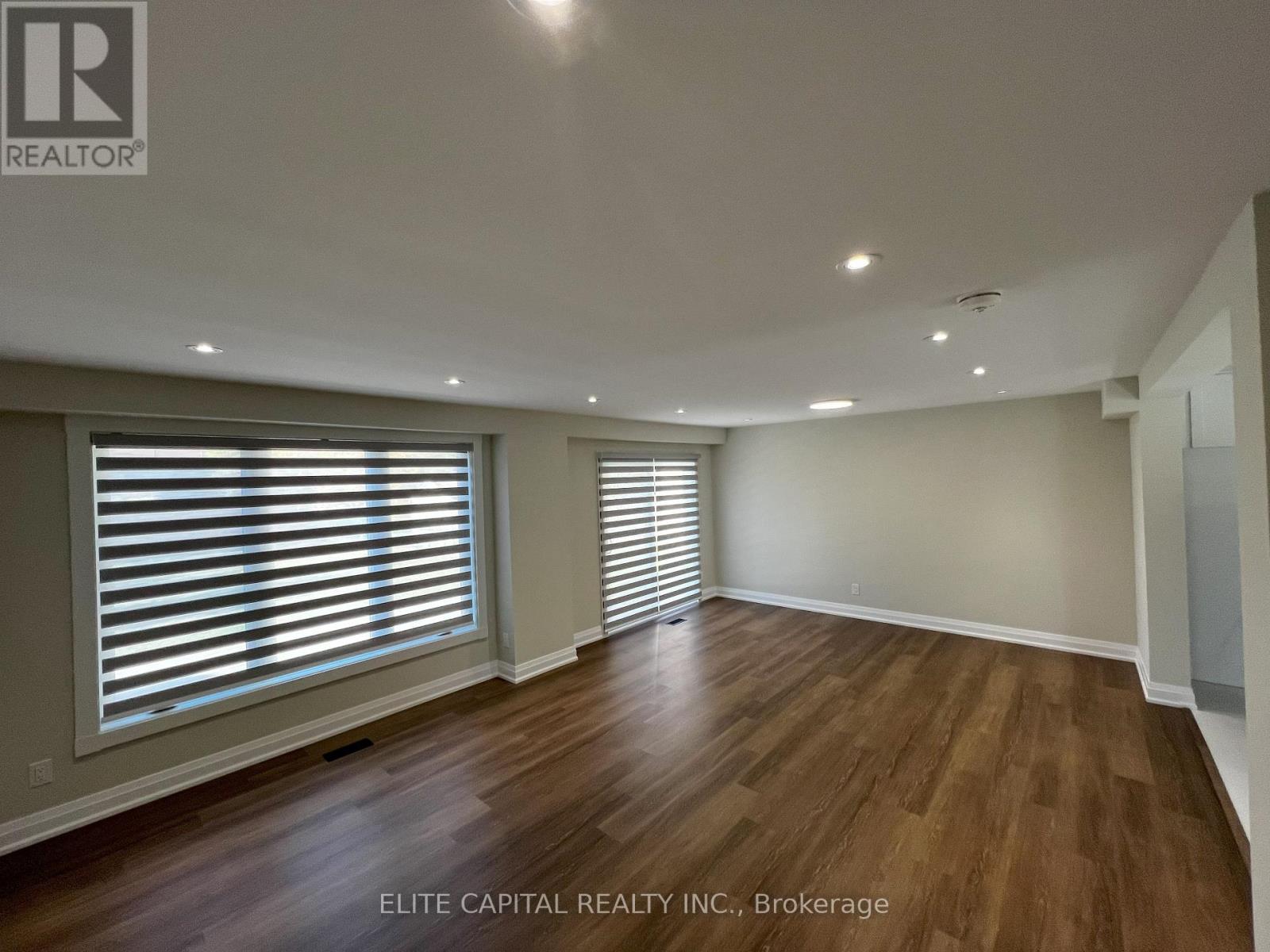 69 Hutcherson Square, Toronto, Ontario  M1B 1C5 - Photo 5 - E12637236