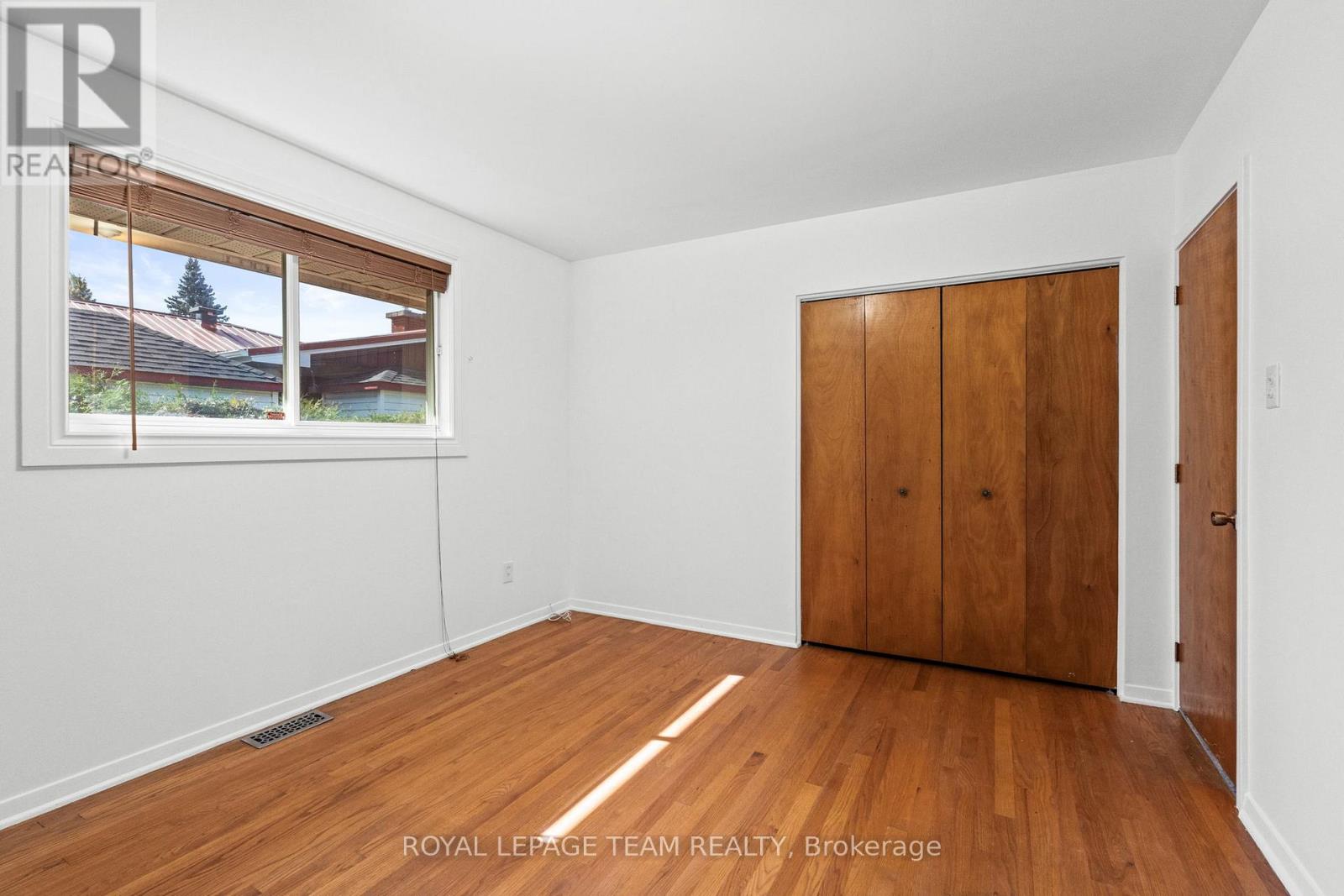 3 Domus Crescent, Ottawa, Ontario  K2H 6A3 - Photo 19 - X12405923