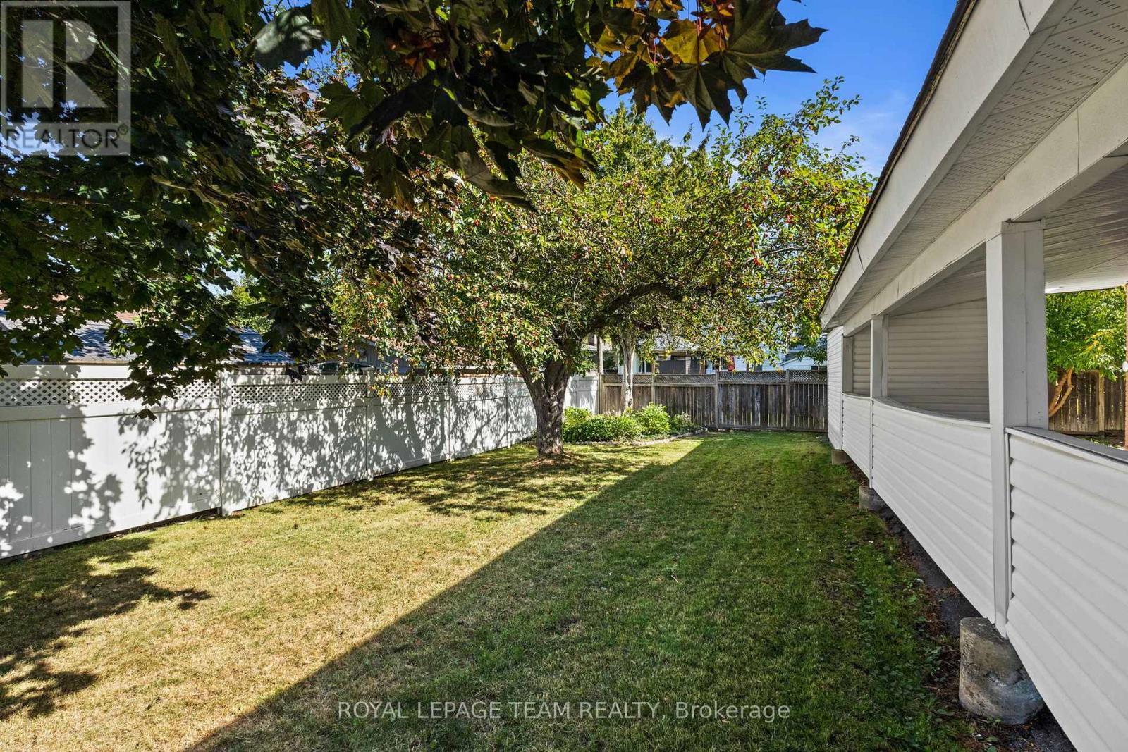 3 Domus Crescent, Ottawa, Ontario  K2H 6A3 - Photo 35 - X12405923