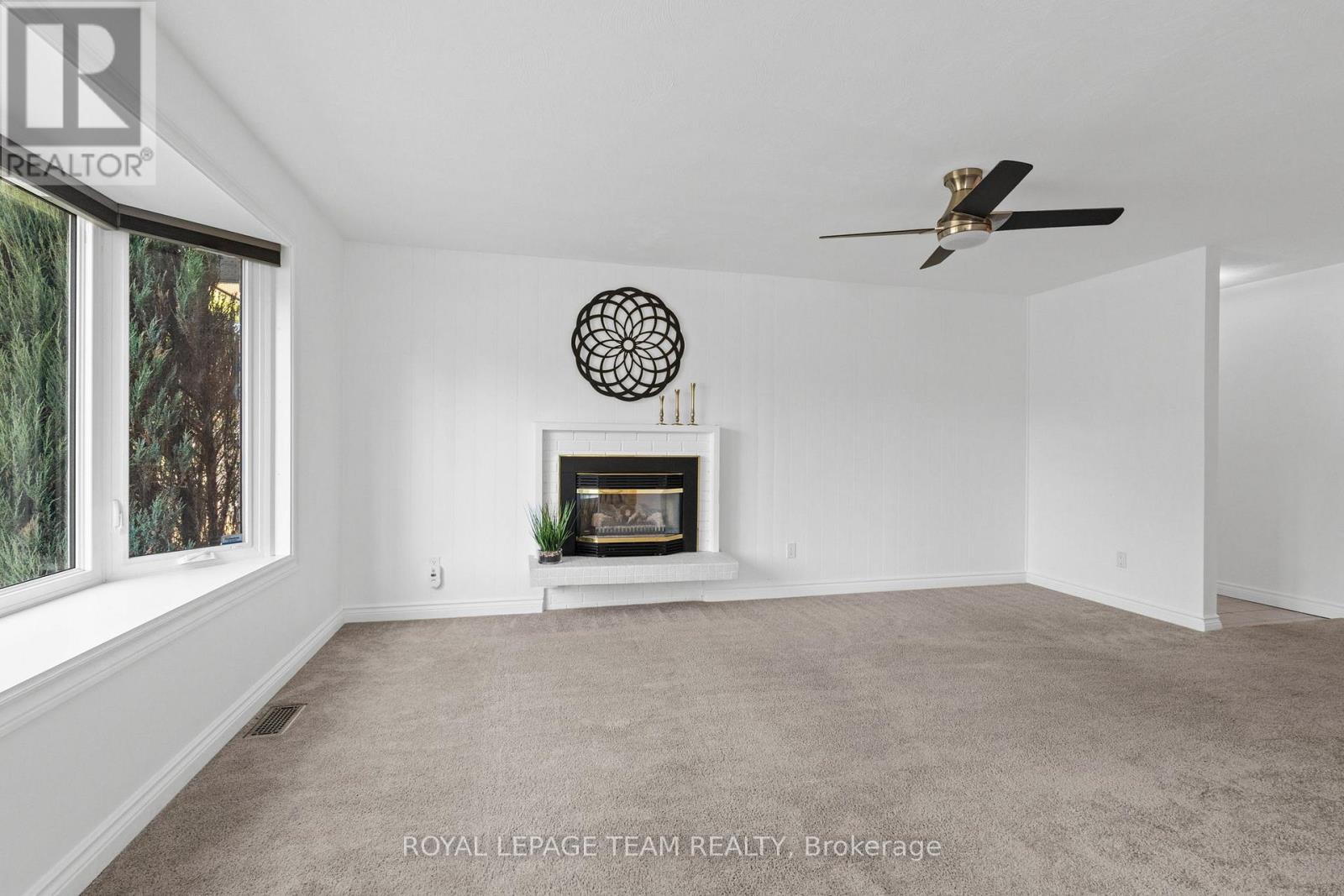 3 Domus Crescent, Ottawa, Ontario  K2H 6A3 - Photo 8 - X12405923