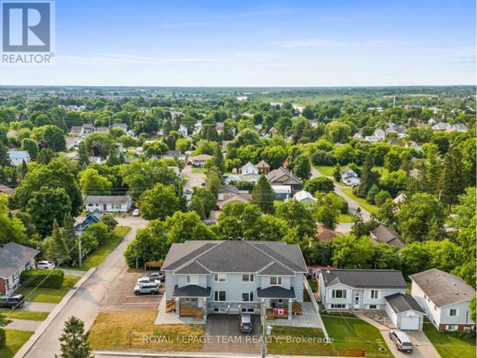 201-203 Teskey Street, Mississippi Mills, Ontario  K0A 1A0 - Photo 2 - X12415585