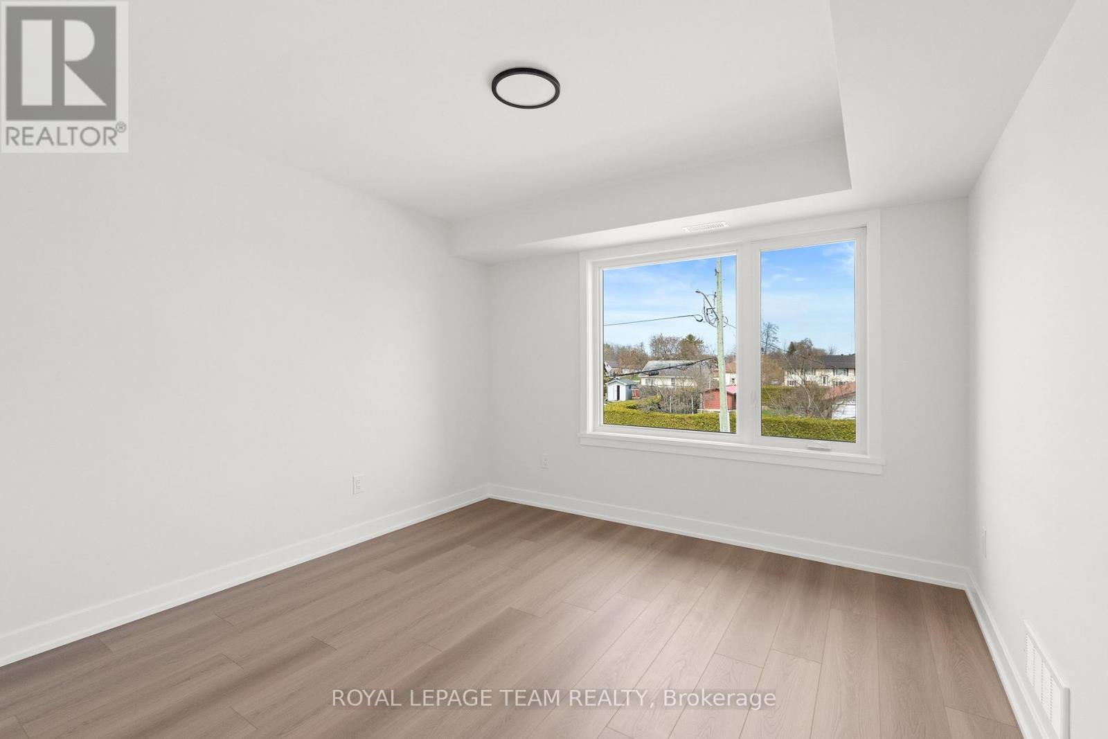 201-203 Teskey Street, Mississippi Mills, Ontario  K0A 1A0 - Photo 16 - X12415585