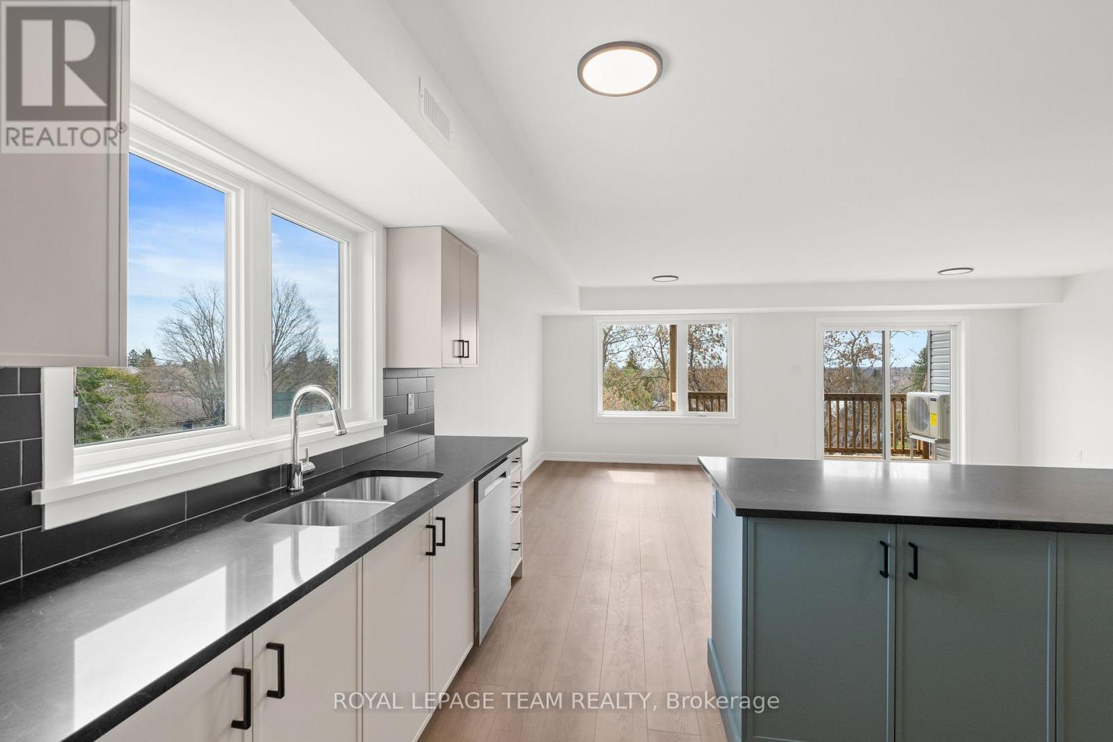 201-203 Teskey Street, Mississippi Mills, Ontario  K0A 1A0 - Photo 8 - X12415585