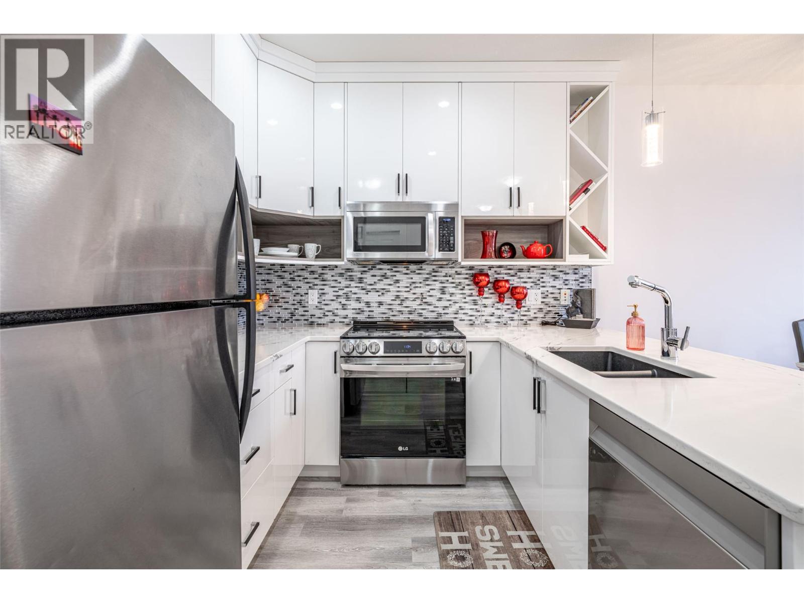 3205 Skyview Lane Unit# 405, West Kelowna, British Columbia V4T 1S4 - Photo 6 - 10371194