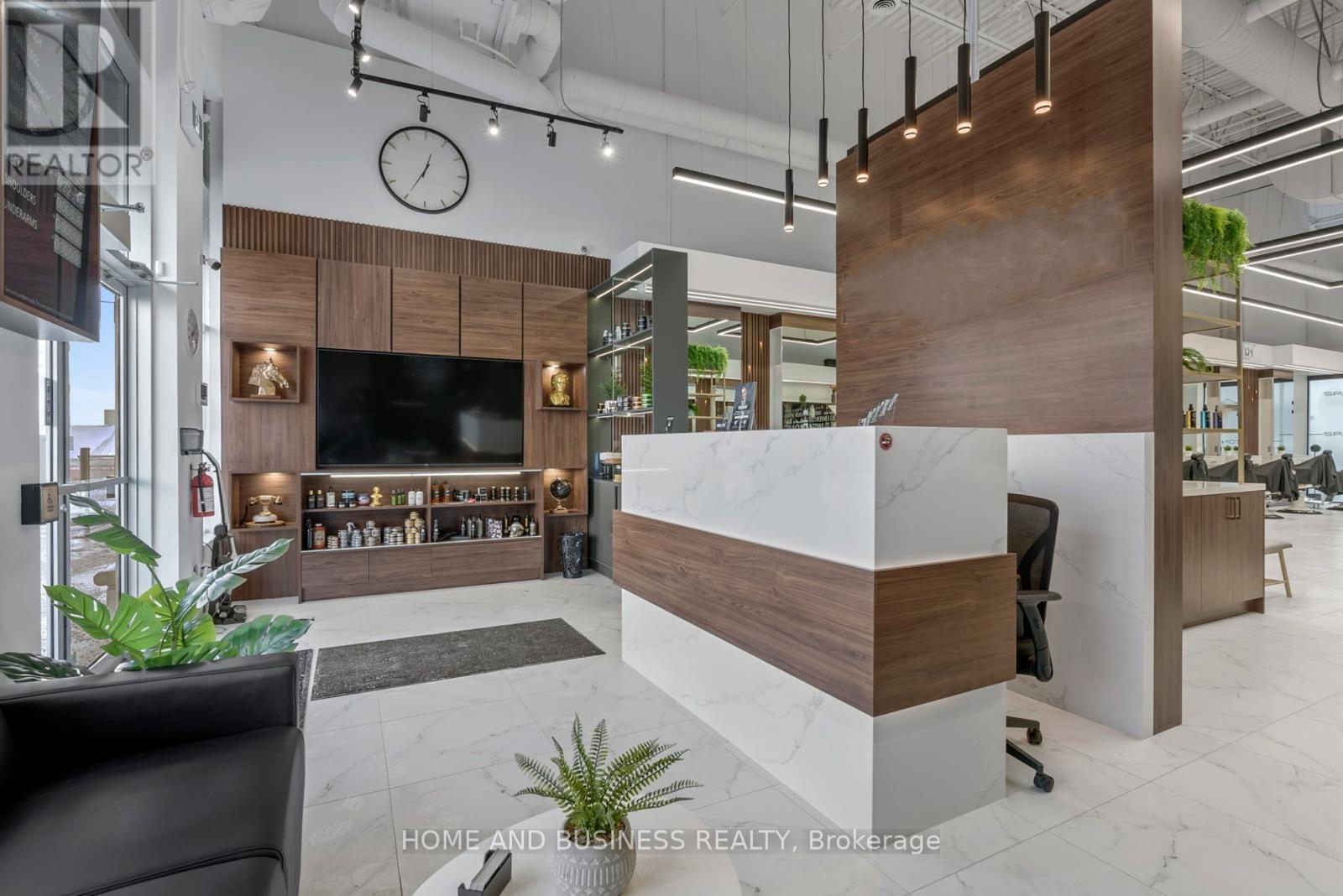 270 - 11 Disera Drive, Vaughan, Ontario  L4J 0A7 - Photo 4 - N12637212