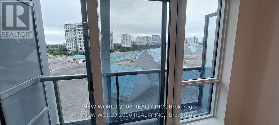 B-527 - 50 Upper Mall Way Road, Vaughan, Ontario  L4J 0J2 - Photo 4 - N12637238