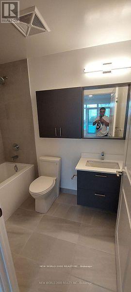 B-527 - 50 Upper Mall Way Road, Vaughan, Ontario  L4J 0J2 - Photo 7 - N12637238