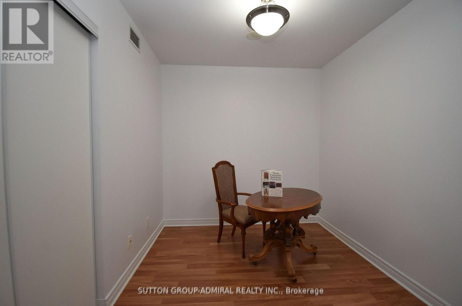 304 - 100 Promenade Circle, Vaughan, Ontario  L4J 7W7 - Photo 16 - N12637258