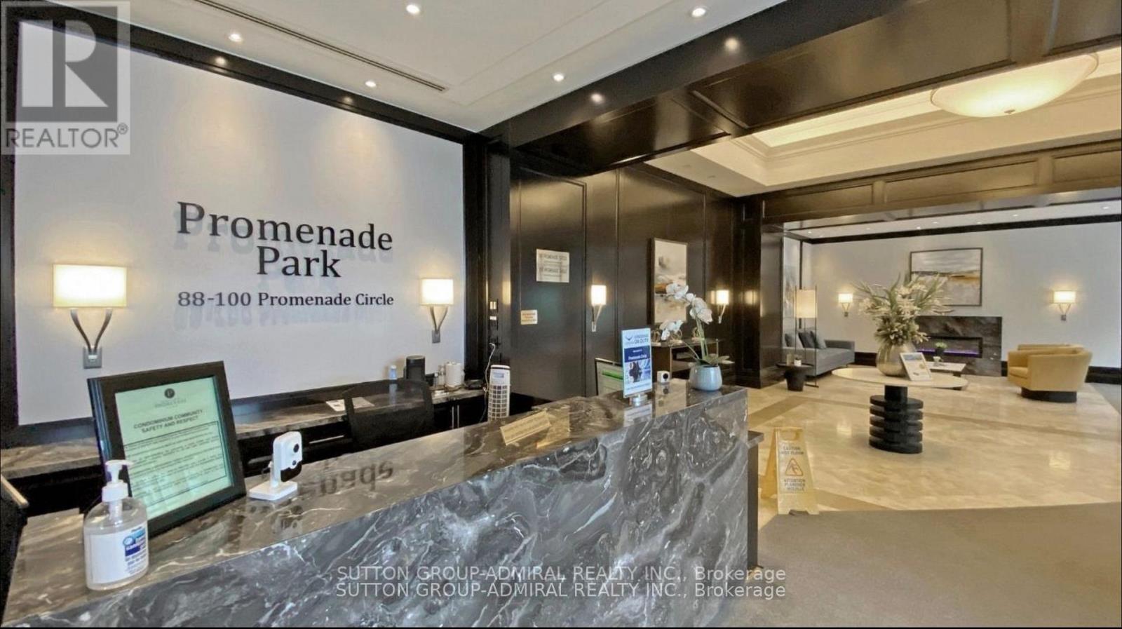 304 - 100 Promenade Circle, Vaughan, Ontario  L4J 7W7 - Photo 2 - N12637258