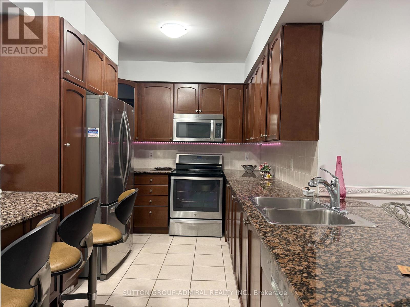 304 - 100 Promenade Circle, Vaughan, Ontario  L4J 7W7 - Photo 8 - N12637258