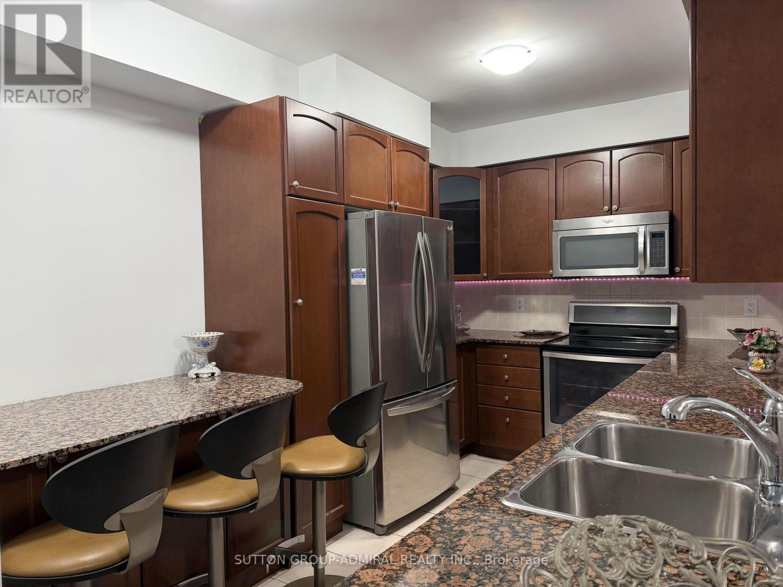 304 - 100 Promenade Circle, Vaughan, Ontario  L4J 7W7 - Photo 9 - N12637258