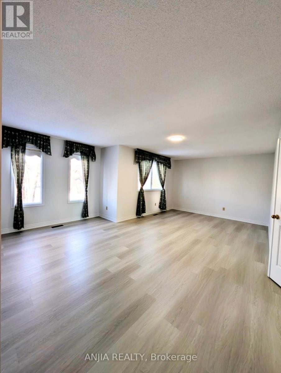 50 Summerdale Drive, Markham, Ontario  L3T 6W5 - Photo 10 - N12637260