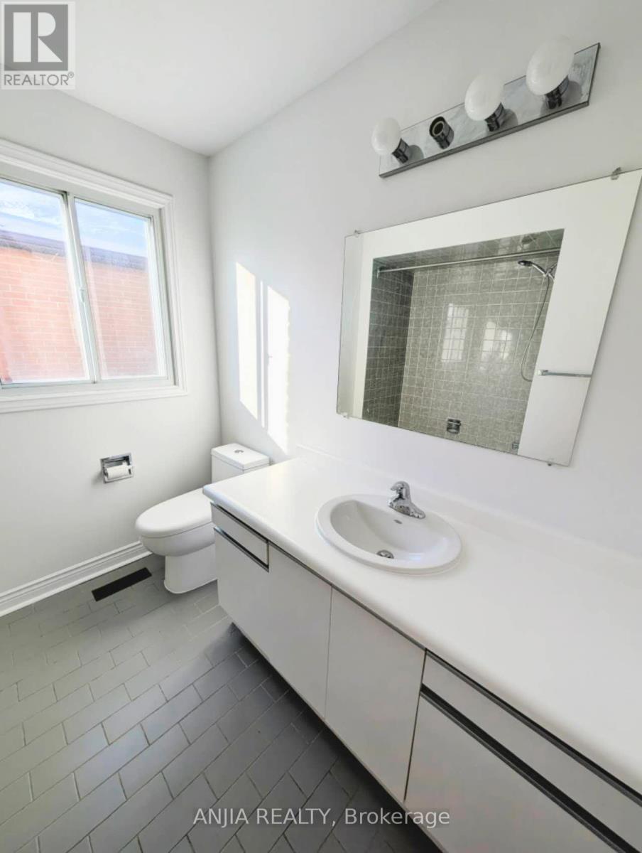 50 Summerdale Drive, Markham, Ontario  L3T 6W5 - Photo 13 - N12637260