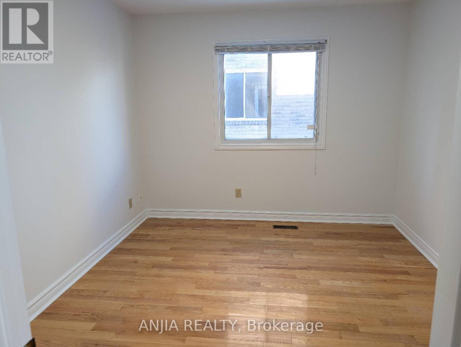 50 Summerdale Drive, Markham, Ontario  L3T 6W5 - Photo 6 - N12637260