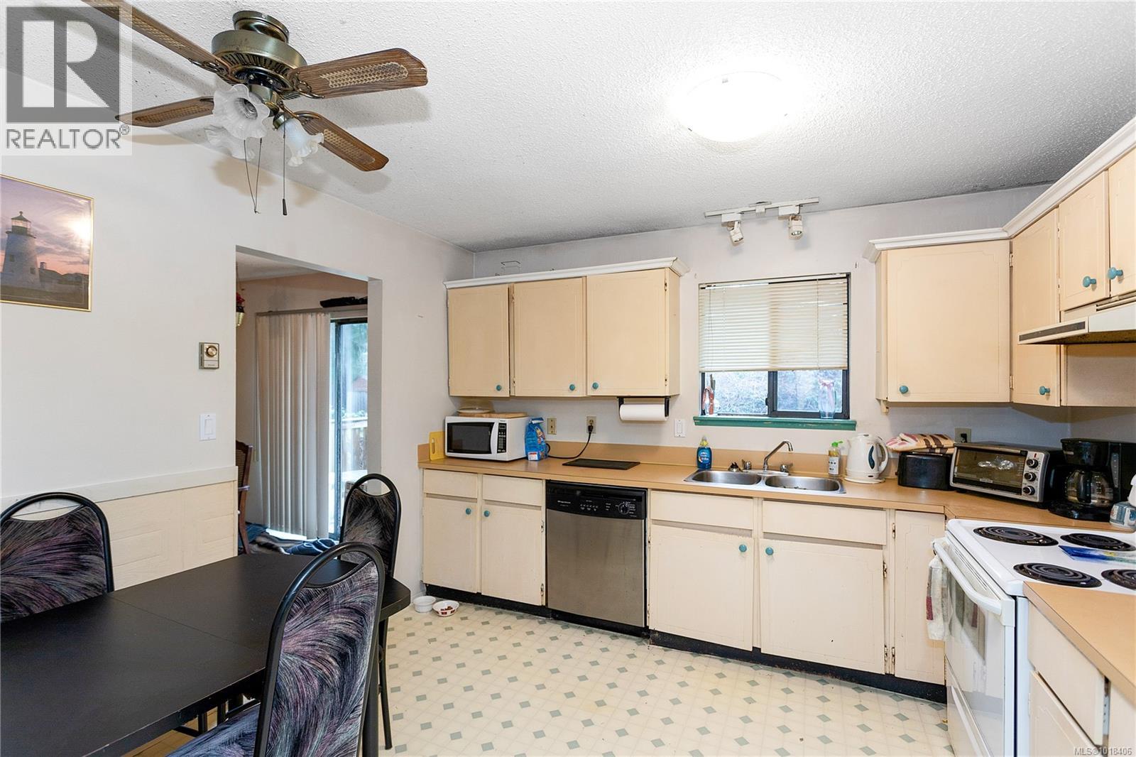 2376 York Cres, Nanaimo, British Columbia  V9T 4N3 - Photo 6 - 1018406