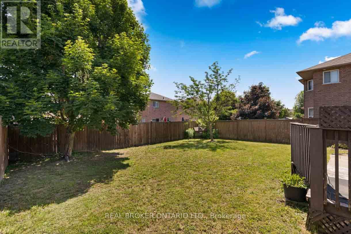 131 Ruffet Drive, Barrie, Ontario  L4N 0N6 - Photo 10 - S12454508