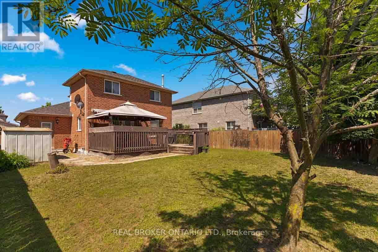 131 Ruffet Drive, Barrie, Ontario  L4N 0N6 - Photo 11 - S12454508