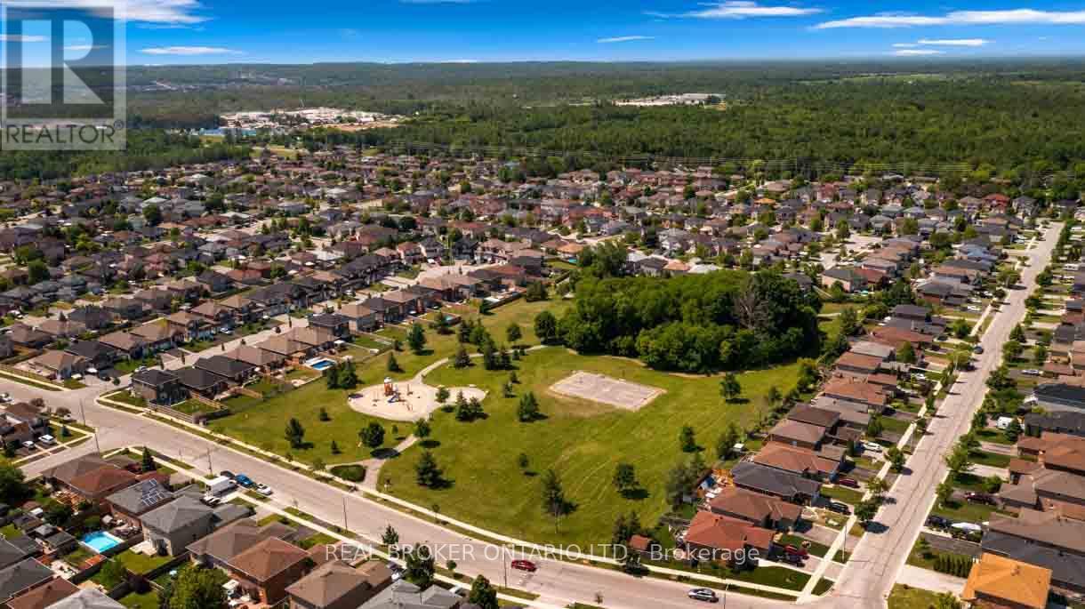 131 Ruffet Drive, Barrie, Ontario  L4N 0N6 - Photo 26 - S12454508