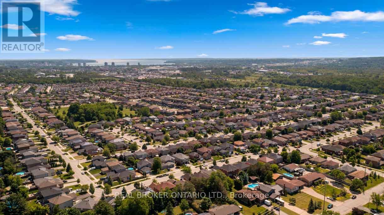 131 Ruffet Drive, Barrie, Ontario  L4N 0N6 - Photo 30 - S12454508